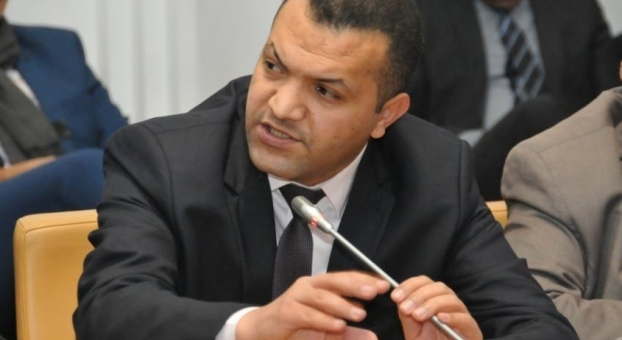 مفيدي يدعو للاستثمار في الموارد البشرية وفي حرية المبادرة لتطوير الإعلام العمومي