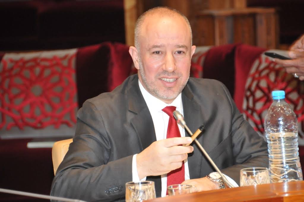 رئيس الفريق يدعو للتحقيق في اختلالات مراكز تحاقن الدم