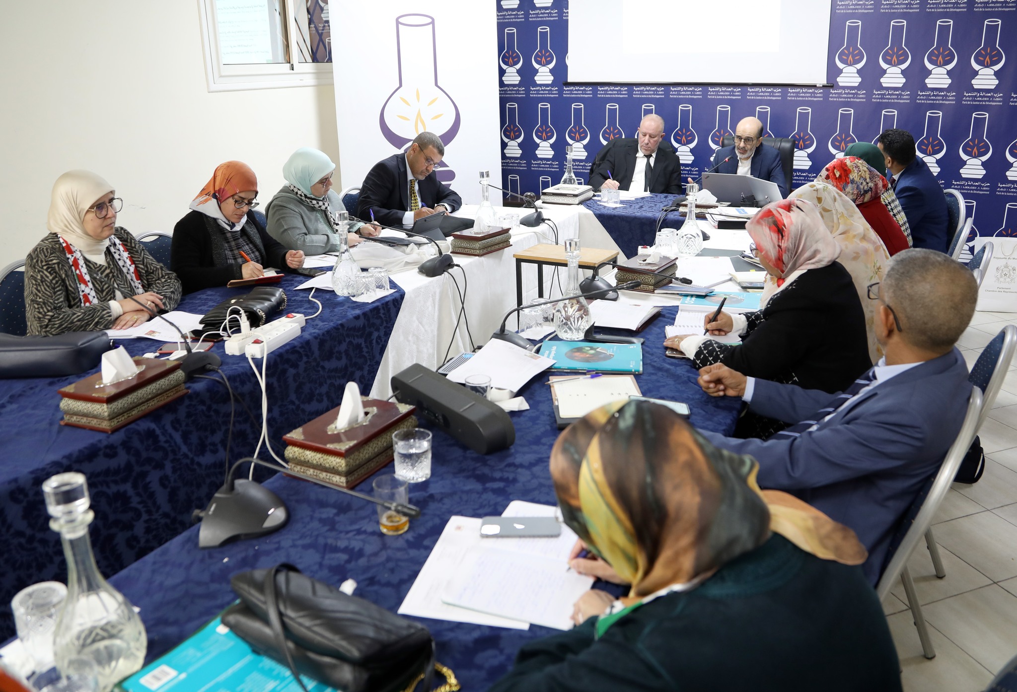 ابراهيمي يدعو لتكثيف التظاهرات والمبادرات الرافضة للعدوان الصهيوني على غزة